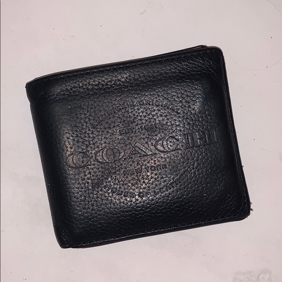 Coach wallet - Picture 1 of 3